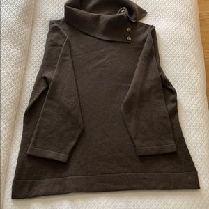 Brown cashmere sweater excellent condition